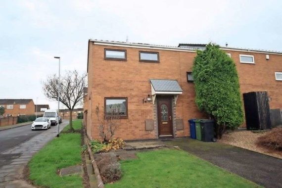 2 bedroom Detached f...